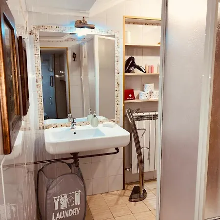 アパート Aventino The Yellow ローマ